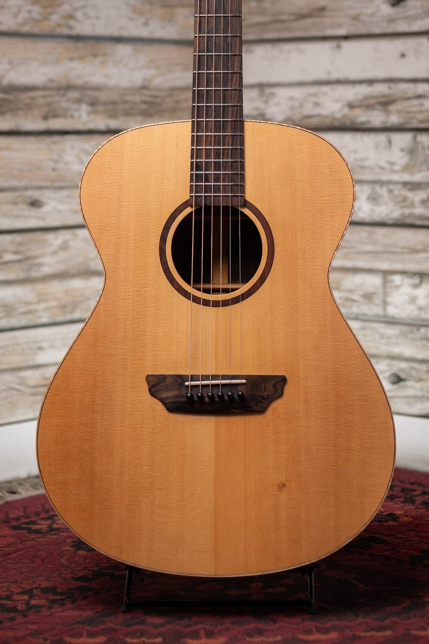 Donovan Leah Guitars Caroline Benchmark Acoustic Guitar - Natural
